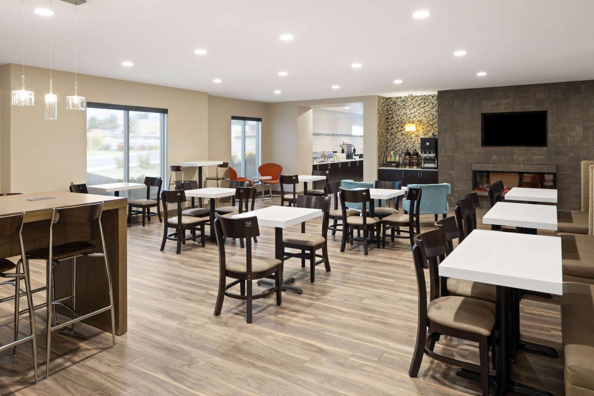 La Quinta Inn & Suites By Wyndham Wenatchee Luaran gambar